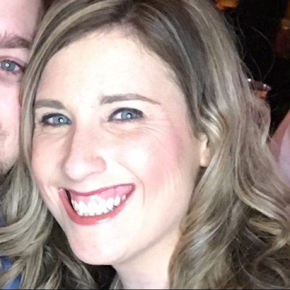 Meet your Posher, Ashley - Picture 1 of 1